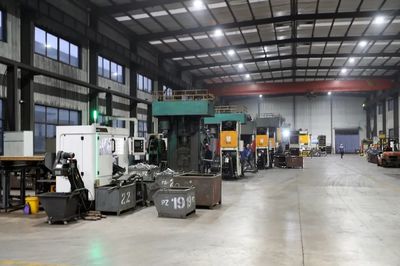 盧東磊帶隊深入調研金屬制品制造業(yè) 把脈問需，力促產業(yè)轉型升級